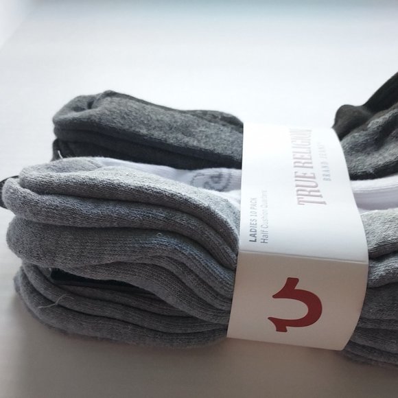 TRUE RELIGION Ladies HALF CUSHION QUARTER SOCKS, 10 Pack - Picture 3 of 7